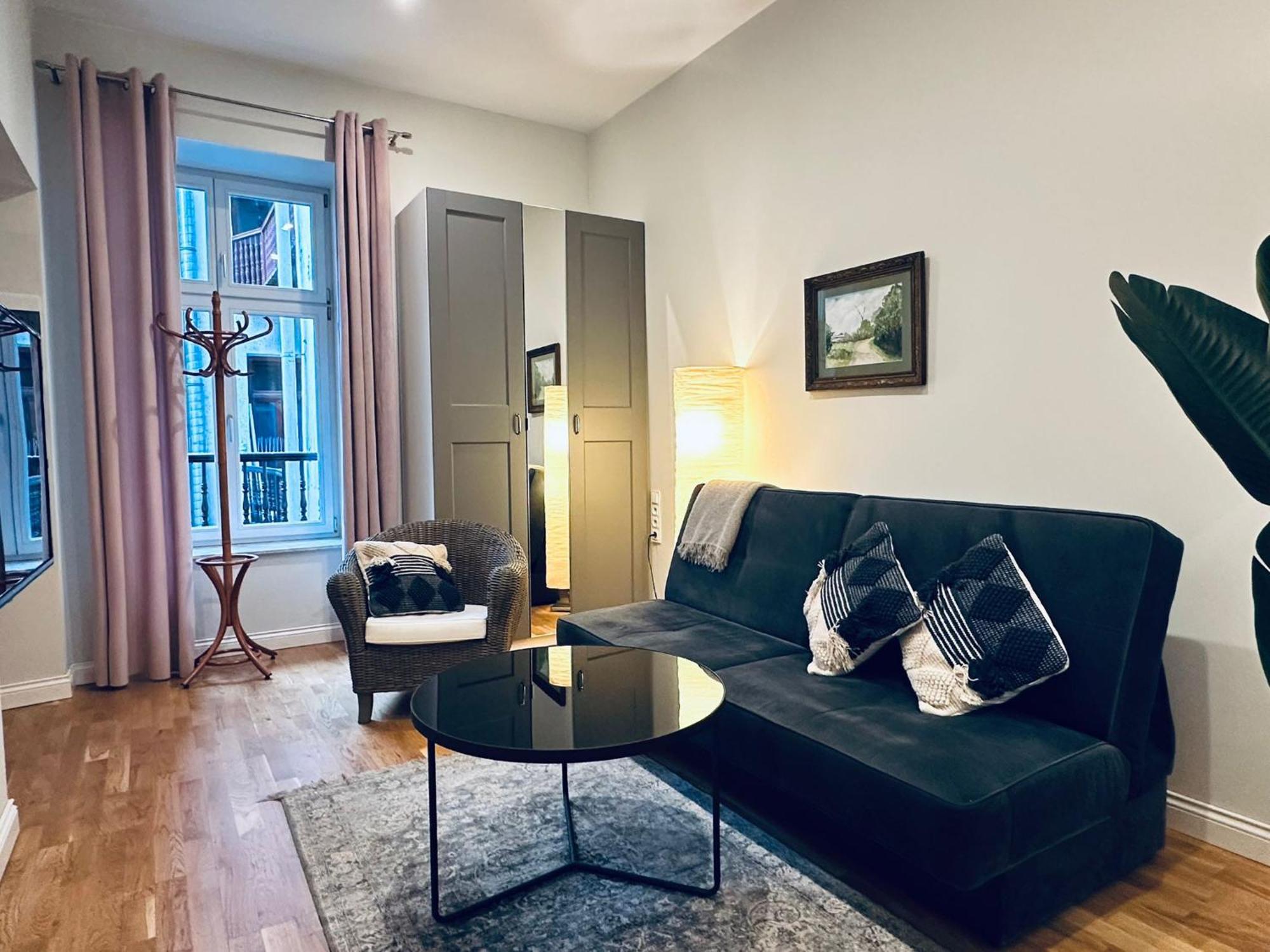 Antique Apartments Old Town — Photos 1