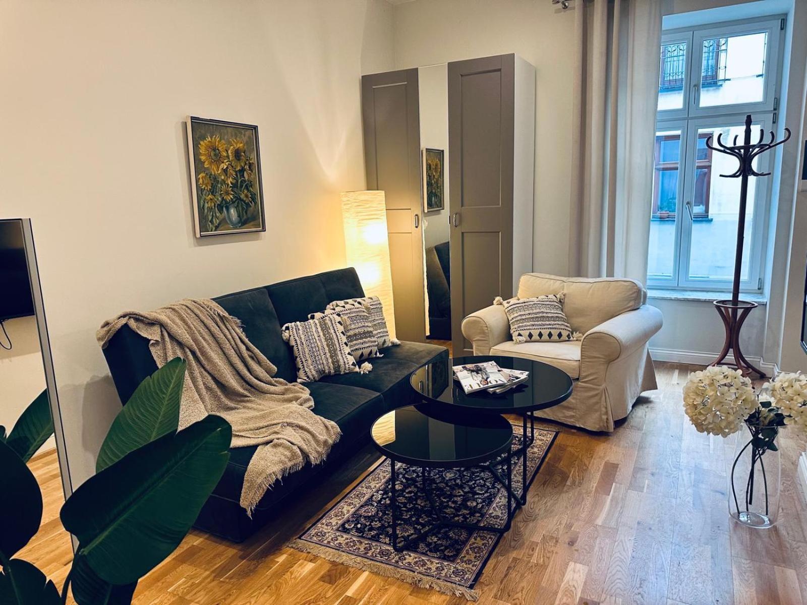 Antique Apartments Old Town — Photos 2